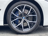 自動車保険も純正のクオリティを。BMWの正規ディーラーのみが取り扱い可能な、BMW専用自動車保険。専任のスタッフが皆様のカーライフを24時間365日サポート致します。