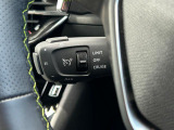 アクティブクルーズコントロール(ストップ&ゴー機能付) 前走車がいる場合はレーダーと車載カメラがその速度と距離を検知し自動制御によって適切な車間距離を保ちます。