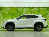 NX 200t Fスポーツ 