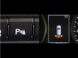 コーナーセンサーを車の前後に装備。障害物までの距離に応じて警告音を変えてお知らせ。縦列駐車時や駐車場・車庫などでの取り回しをサポートします。詳細は販売店スタッフまでおたずねください。