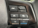 【全車速追従機能付クルーズコントロール】高速道路での長距離走行が楽に!!自動で速度を保つクルーズコントロールが、衝突軽減システムと連携し、前方の車両を感知して車間を保つように速度調節してくれます!!