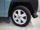 実車はアルミホイール組みの夏用タイヤを装着しています。