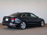 Audi A4 35 TFSI S line/マトリクスLEDヘッドライト/プライバシーガラス/アルミホイール 5Yスポークデザイン 8Jx18