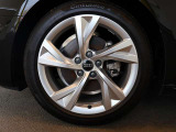 アルミホイール 5Yスポークデザイン 8Jx18/245/40R18/