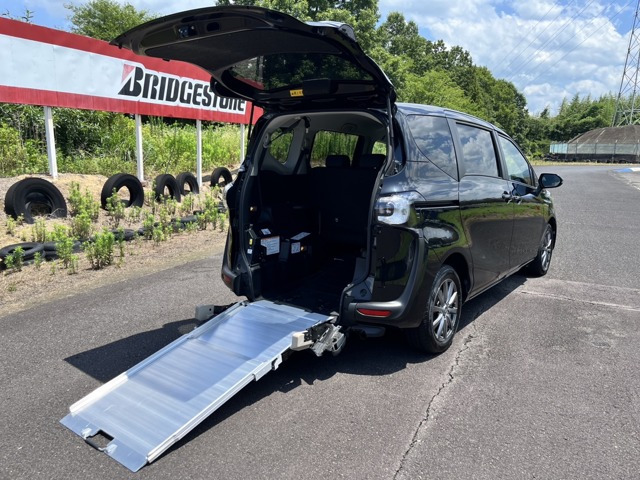 シエンタ 1.5 G ウェルキャブ 車いす仕様車 タイプI 助手席側セカンドシート付 