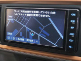純正ナビを装備。タッチパネル式で使いやすく、お出かけもラクラクです。