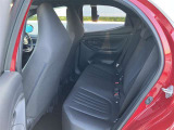 ゆとりある広々とした車内空間は、ドライブを始め買い物やレジャーなど、幅広く活躍します。一人でもみんなとでもお出かけを楽しみましょう!