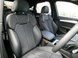 【運転席】ダイナミカ / レザー(ブラック / ロックグレーステッチ)スポーツシート