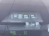【トヨタセーフティセンス】走行中に前方の車両等を認識し、衝突しそうな時は警報とブレーキで衝突回避と被害軽減をアシスト。より安全にドライブをお楽しみいただけます。