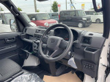 当店では皆様に安心してお車を運転していただくための自動車保険への加入やJAFへの加入もおこなえますのでご希望の方はお気軽にご相談ください。