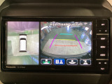狭い場所での駐車やすれ違いなどでより的確な運転操作に役立つ360°ビューモニターが装備されています。