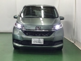 LEDヘッドライトを装備しています。LEDヘッドライトはとても明るく、雨の日や夜間走行も安全・安心です。オートライトコントロール付きで周囲の明るさに応じて自動で点灯・消灯します