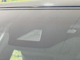 【プリクラッシュセーフティ】前方の車両等を検知し、衝突しそうな時は警報で注意を促し、ブレーキを踏む力をサポート。ブレーキを踏めなかった場合は衝突被害軽減ブレーキが作動、衝突回避をサポートします。