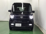 LEDヘッドライトを装備しています。LEDヘッドライトはとても明るく、雨の日や夜間走行も安全・安心です。オートライトコントロール付きで周囲の明るさに応じて自動で点灯・消灯します