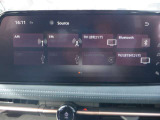メーカーナビ(SD方式):Bluetooth再生機能付なので、好きな音楽を聴きながら楽しいドライブガ可能です♪またフルセグTVチュ-ナ-内蔵ですので高画質にてTVの視聴も可能です!