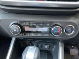 オートエアコンなので、お好みの温度に設定するだけで車内を快適空間にしてくれます。