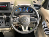 【ステアリングスイッチ】運転中、前方から目線をそらすことなく、オーディオ等の操作が可能な便利機能!安心&快適なドライブを演出してくれます♪