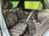 運転席シート廻りは使用感も少なく、良好な状態となっています。丁寧に使われていたことがよくわかりますね。