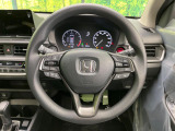 【ステアリングスイッチ】運転中、前方から目線をそらすことなく、オーディオ等の操作が可能な便利機能!安心&快適なドライブを演出してくれます♪