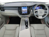 XC60 リチャージ アルティメット T6 AWD PHEV 4WD 