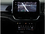 VW純正インフォティメントシステム「DiscoverPro」大変使いやすいタッチパネル型ナビゲーションでETC2.0とエンブレム内蔵バックカメラが付いています。