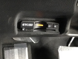 ETC2.0が標準装備です。高速道路の渋滞情報や静止画像提供などをナビとリンクして画面でお知らせします。また、高速道路の一時退出対象インターでは料金据え置きで一時退出もできます