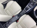 気になる車はすぐにお問い合わせください!画面右側の0066から始まる無料ダイヤルからお問い合わせ下さい!専門スタッフがお車のご質問にお答えいたします!