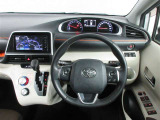 運転席はその車の重要ポイント。ぜひ実際にご乗車ください。お待ちしてます。