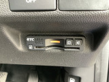 いまや快適なカーライフに欠かせないETCが付いています。