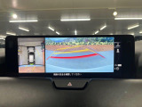 【360°ビューモニター】専用のカメラにより、上から見下ろしたような視点で360度クルマの周囲を確認することができます☆死角部分も確認しやすく、狭い場所での切り返しや駐車もスムーズに行えます。