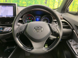 【ステアリングスイッチ】運転中、前方から目線をそらすことなく、オーディオ等の操作が可能な便利機能!安心&快適なドライブを演出してくれます♪