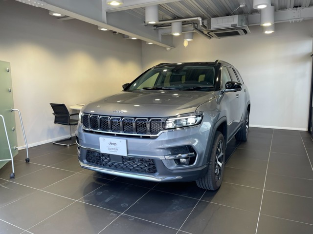 コマンダー 2.0 リミテッド ディーゼル 4WD 