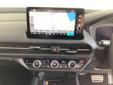 多機能と操作のしやすさを両立した、Honda CONNECT対応のナビディスプレーです。ETC2.0車載器もナビゲーション連動し、スマートフォン用Bluetoothユニット付きです。