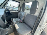 お車の販売と共に、自動車保険もご紹介しております。 弊社取り扱い会社と同じであれば日産独自のサービスもあります。