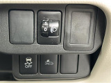 気になる車はすぐにお問い合わせください!画面右側の0066から始まる無料ダイヤルからお問い合わせ下さい!専門スタッフがお車のご質問にお答えいたします!