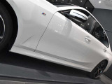 保証に関しましては全国どこのディーラーでもご使用いただける認定中古車保証が付きます。アフターメンテナンスもお近くのディーラーにて行うことができますので安心してお乗りいただけます。