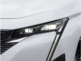 【ヘッドライト】省電力で長寿命の明るく運転しやすいLEDヘッドランプです。明るく照らすので暗い夜道からお客様を守ってくれます。