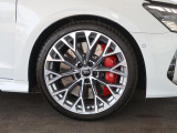 “Audi自動車保険プレミアム” 充実した自動車保険とさまざまの特約やサービス内容でAudiオーナーにふさわしいサポートをご用意。アウディだけのプレミアムサービス「Audiプレミアムケア」を無償で付帯