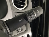 【オートライト】オートライトコントロールスイッチが装備されています 周囲の明るさに応じて自動でヘッドライトの点灯・消灯を行います。ものすごく便利です♪