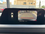 バックモニターとパーキングセンサー付きで苦手なバック駐車もラクラク!