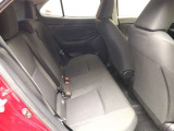 ゆとりある広々とした車内空間は、ドライブを始め買い物やレジャーなど、幅広く活躍します。一人でもみんなとでもお出かけを楽しみましょう!