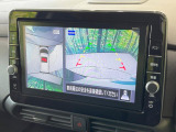 【アラウンドビューモニター】専用のカメラにより、上から見下ろしたような視点で360度クルマの周囲を確認することができます☆死角部分も確認しやすく、狭い場所での切り返しや駐車もスムーズに行えます。