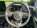 インテリアに合わせたデザインのステアリングは、運転される方のことも考え、運転しやすい形状、大きさです。是非一度、実際に触ってお確かめください。