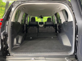 後席を格納すると、これだけの広さが!シーンに合わせたシートアレンジで、大きな荷物も積むことが出来ます♪