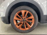 20555R17タイヤにCopperStyle用アルミホイールを装着しております。