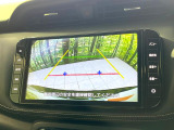 【バックカメラ】駐車時に後方がリアルタイム映像で確認できます。大型商業施設や立体駐車場での駐車時や、夜間のバック時に大活躍!運転スキルに関わらず、今や必須となった装備のひとつです!