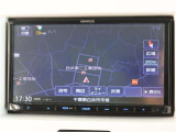 ナビゲーション付き。タッチパネル式で使いやすく、お出かけもラクラクです。