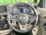【純正革巻きステアリング】上質な革を使用することで、手にしっかり馴染みとても運転しやすいハンドルです♪
