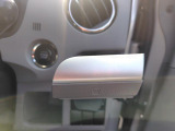 運転席側ドリンクホルダーです。