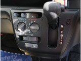 ご来店いただければ軽自動車からスポーツカー、1ボックスやセダンや輸入車などパソコンひとつで850台すべての在庫をご覧いただくことができます!